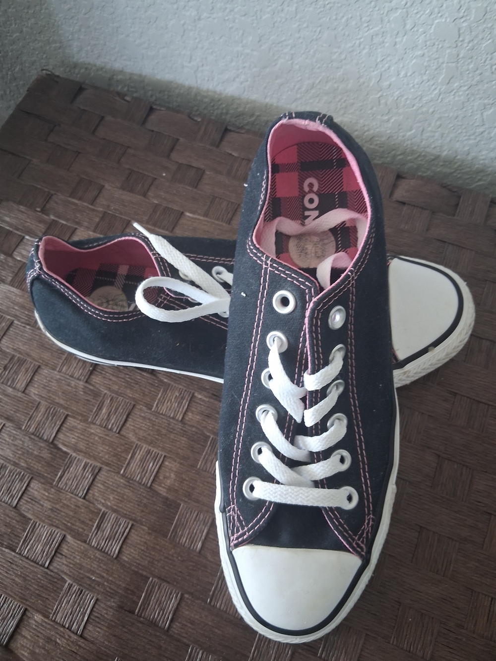Converse Black Canvas Sneakers with White Laces and Pink Stitching - Picture 2 of 4